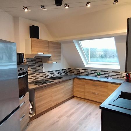 Spacious Flat Close To The Railway Station Τρουά Δωμάτιο φωτογραφία