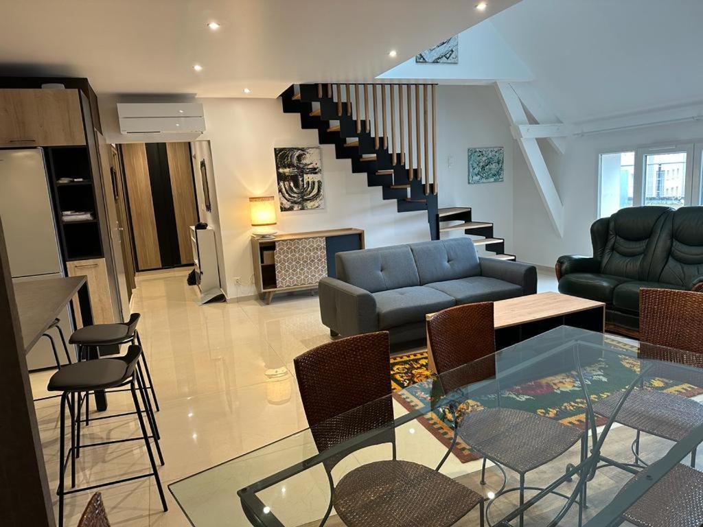 Spacious Flat Close To The Railway Station Τρουά Εξωτερικό φωτογραφία