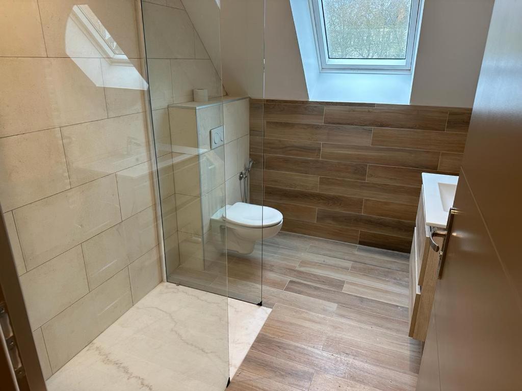 Spacious Flat Close To The Railway Station Τρουά Δωμάτιο φωτογραφία